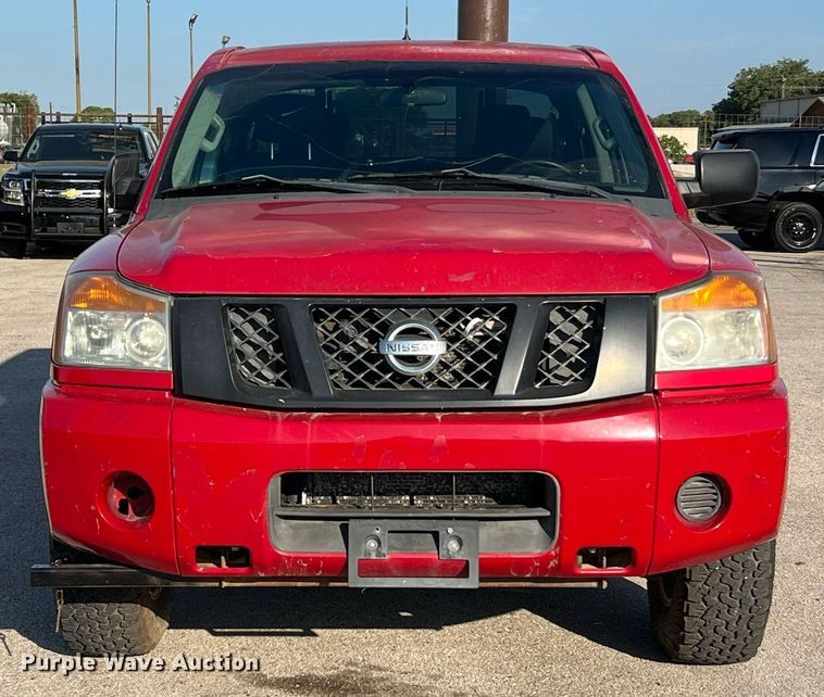 image for item LF9367 2012 Nissan Titan SV  pickup truck