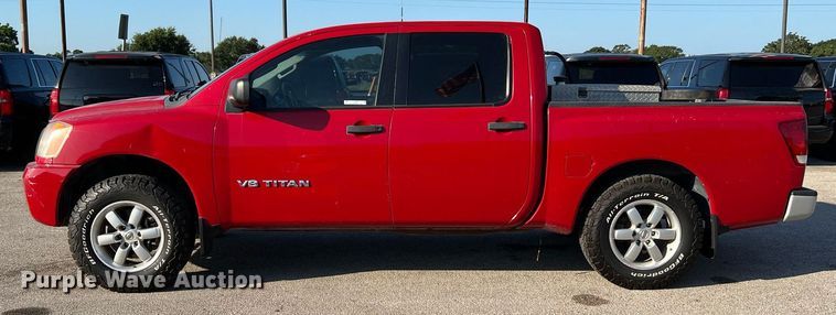 image for item LF9367 2012 Nissan Titan SV  pickup truck