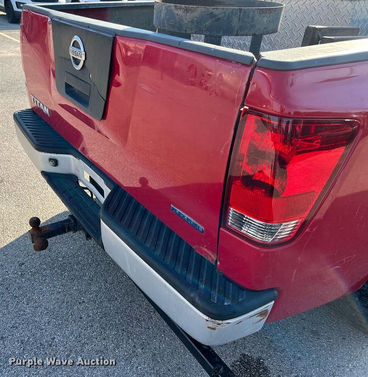 image for item LF9367 2012 Nissan Titan SV  pickup truck