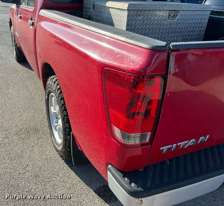 image for item LF9367 2012 Nissan Titan SV  pickup truck