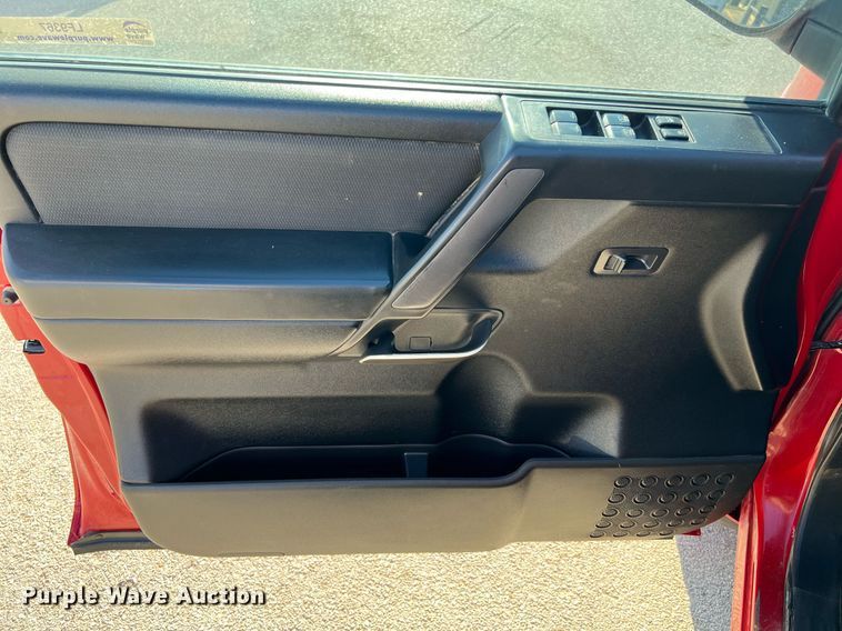 image for item LF9367 2012 Nissan Titan SV  pickup truck