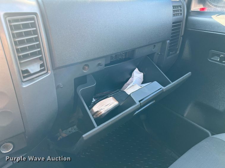 image for item LF9367 2012 Nissan Titan SV  pickup truck