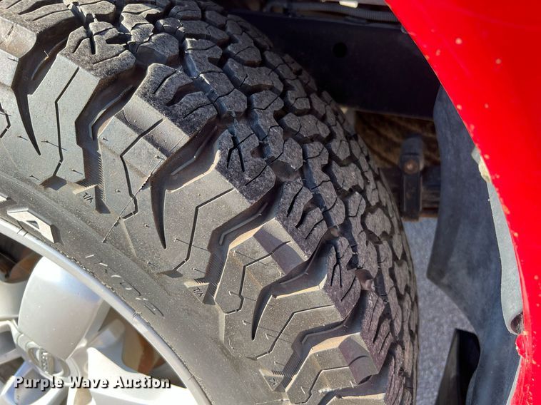 image for item LF9367 2012 Nissan Titan SV  pickup truck