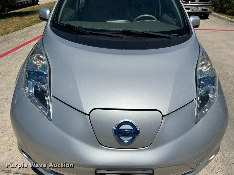 image for item LF9419 2013 Nissan Leaf