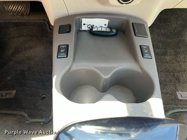 image for item LF9419 2013 Nissan Leaf