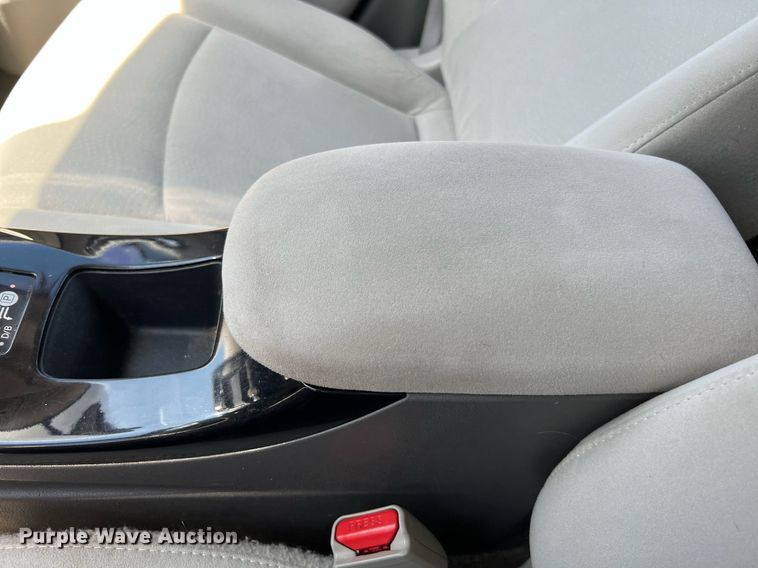 image for item LF9419 2013 Nissan Leaf