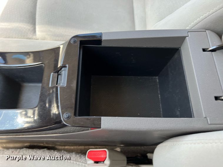 image for item LF9419 2013 Nissan Leaf