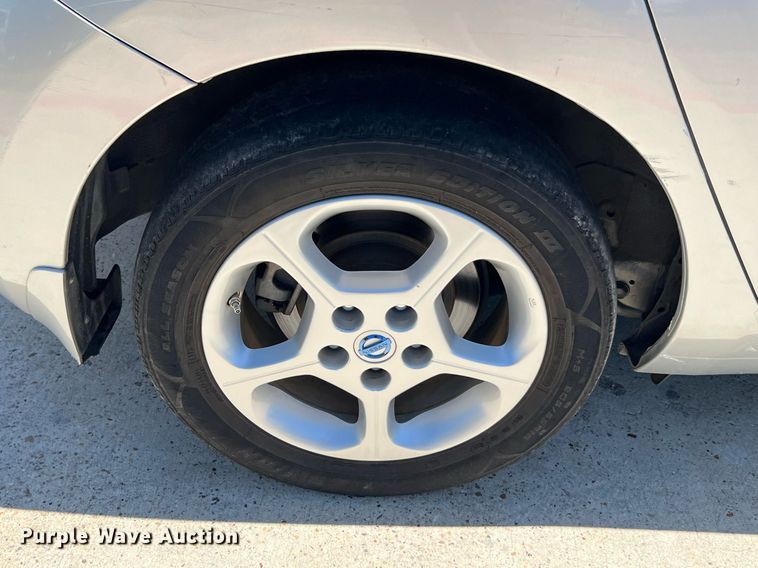 image for item LF9419 2013 Nissan Leaf