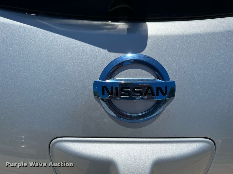 image for item LF9419 2013 Nissan Leaf