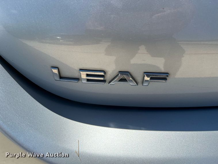 image for item LF9419 2013 Nissan Leaf