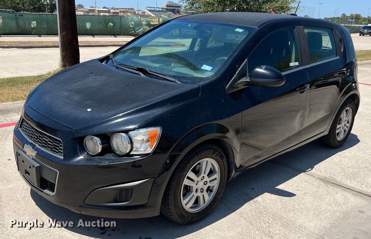 image for item LF9420 2016 Chevrolet Sonic LT