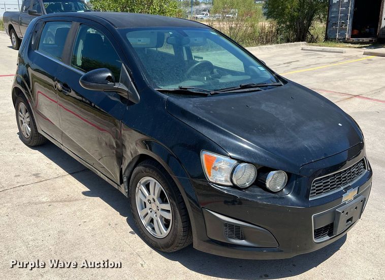 image for item LF9420 2016 Chevrolet Sonic LT