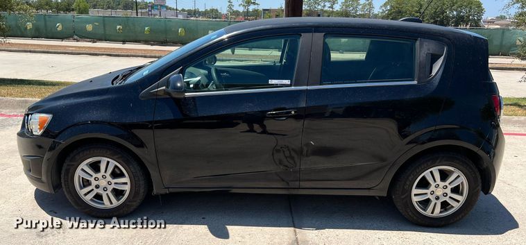 image for item LF9420 2016 Chevrolet Sonic LT