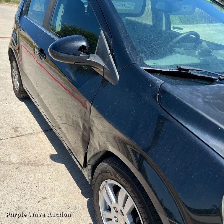 image for item LF9420 2016 Chevrolet Sonic LT