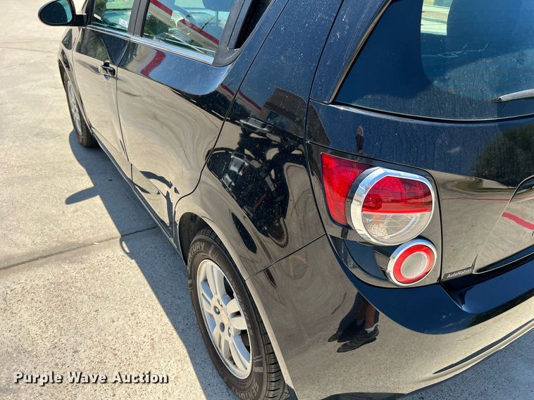 image for item LF9420 2016 Chevrolet Sonic LT