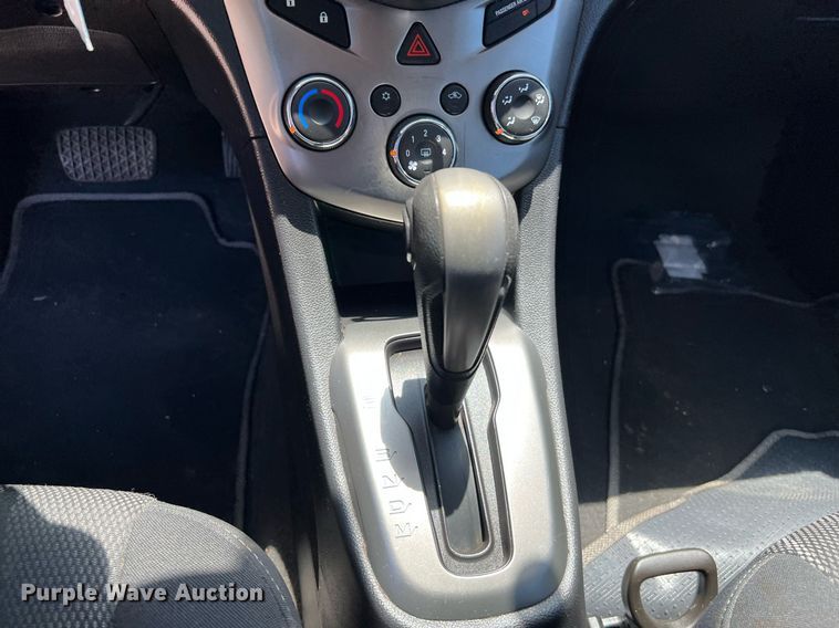 image for item LF9420 2016 Chevrolet Sonic LT