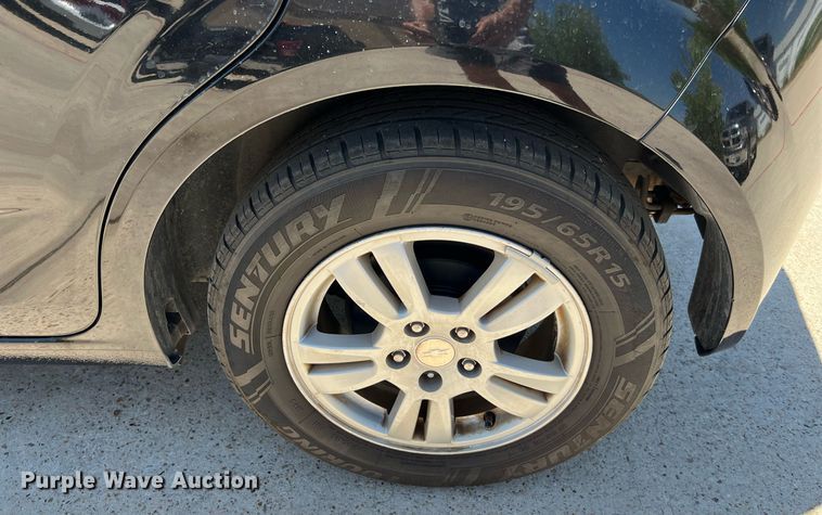 image for item LF9420 2016 Chevrolet Sonic LT