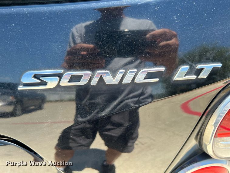 image for item LF9420 2016 Chevrolet Sonic LT