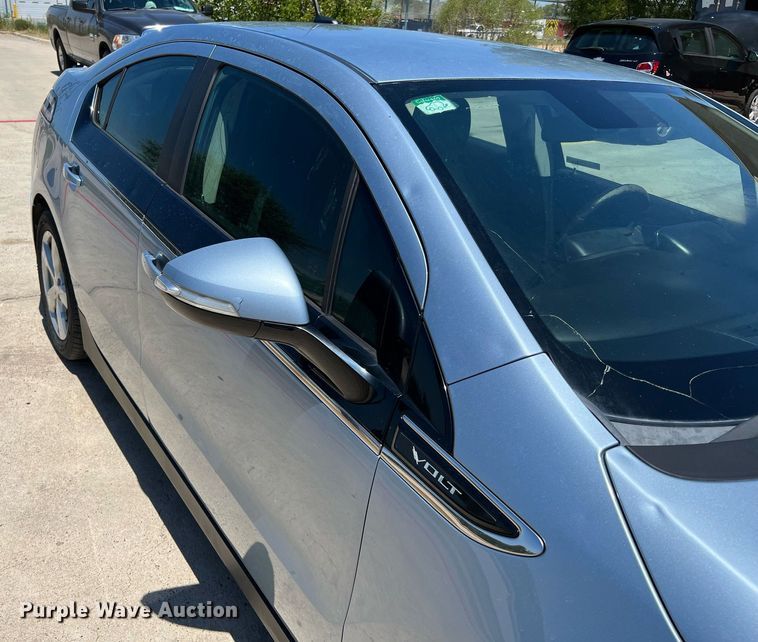 image for item LF9421 2014 Chevrolet Volt