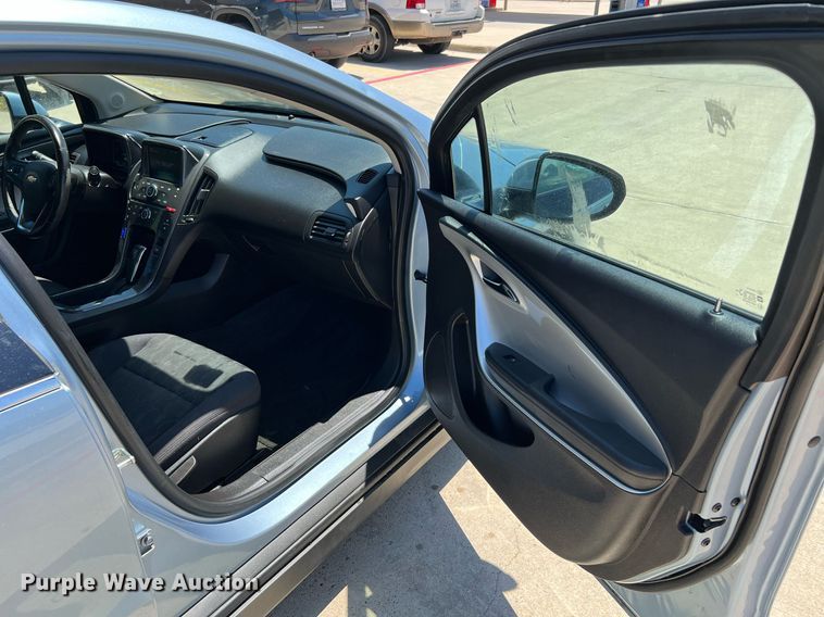 image for item LF9421 2014 Chevrolet Volt