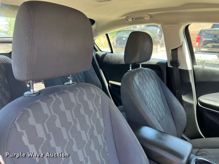 image for item LF9421 2014 Chevrolet Volt