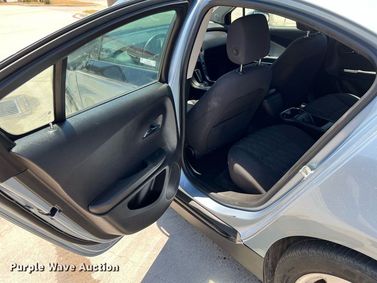 image for item LF9421 2014 Chevrolet Volt