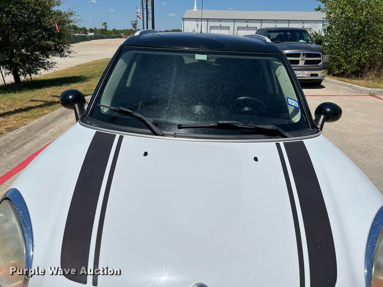 image for item LF9422 2011 Mini Cooper