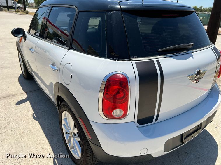 image for item LF9422 2011 Mini Cooper