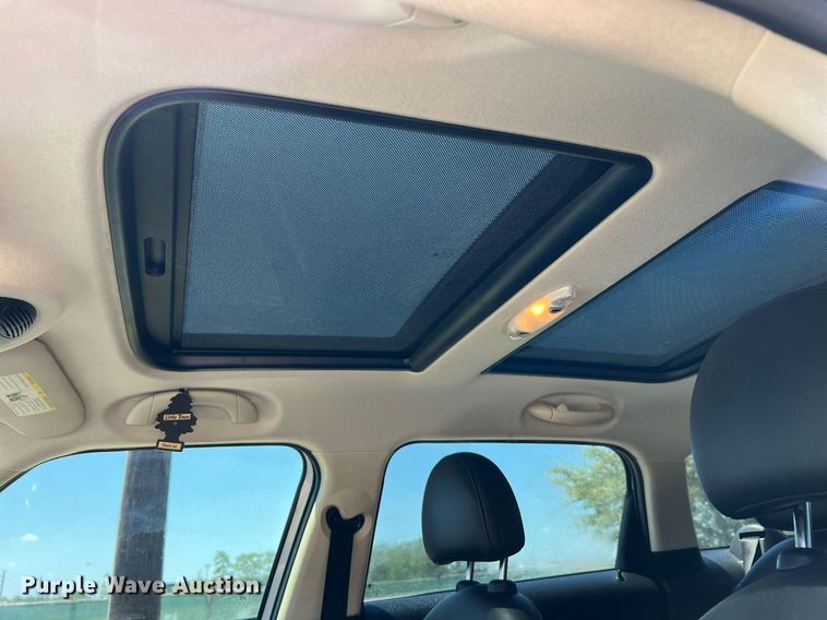 image for item LF9422 2011 Mini Cooper