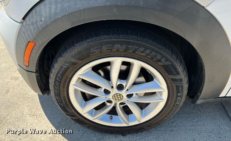 image for item LF9422 2011 Mini Cooper