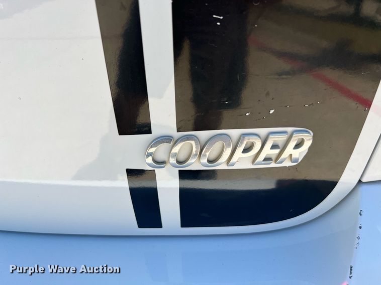 image for item LF9422 2011 Mini Cooper