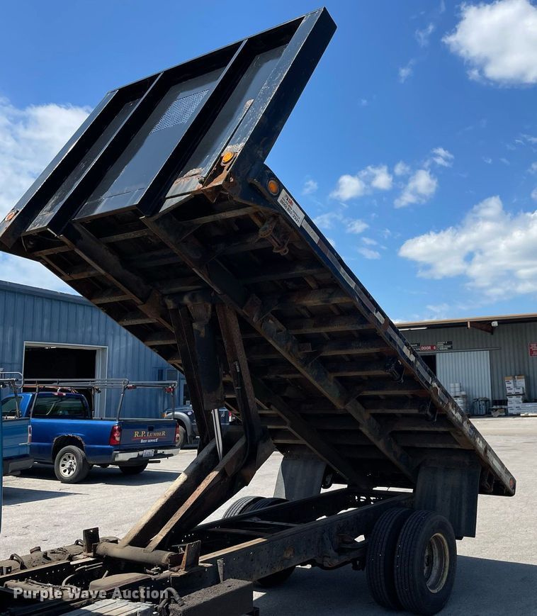 image for item LJ9785 2007 Isuzu NPR  dump flatbed truck