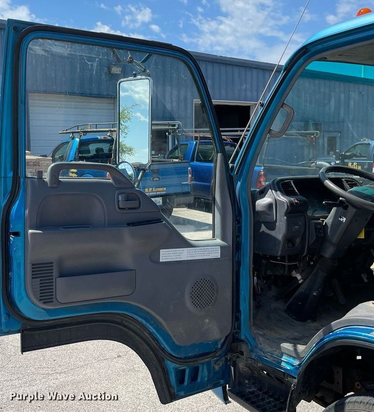 image for item LJ9785 2007 Isuzu NPR  dump flatbed truck