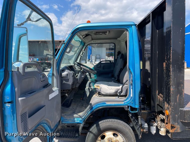 image for item LJ9785 2007 Isuzu NPR  dump flatbed truck