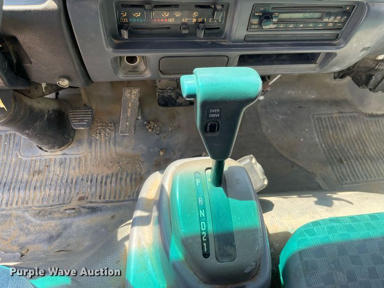 image for item LJ9785 2007 Isuzu NPR  dump flatbed truck