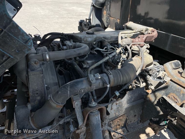 image for item LJ9785 2007 Isuzu NPR  dump flatbed truck