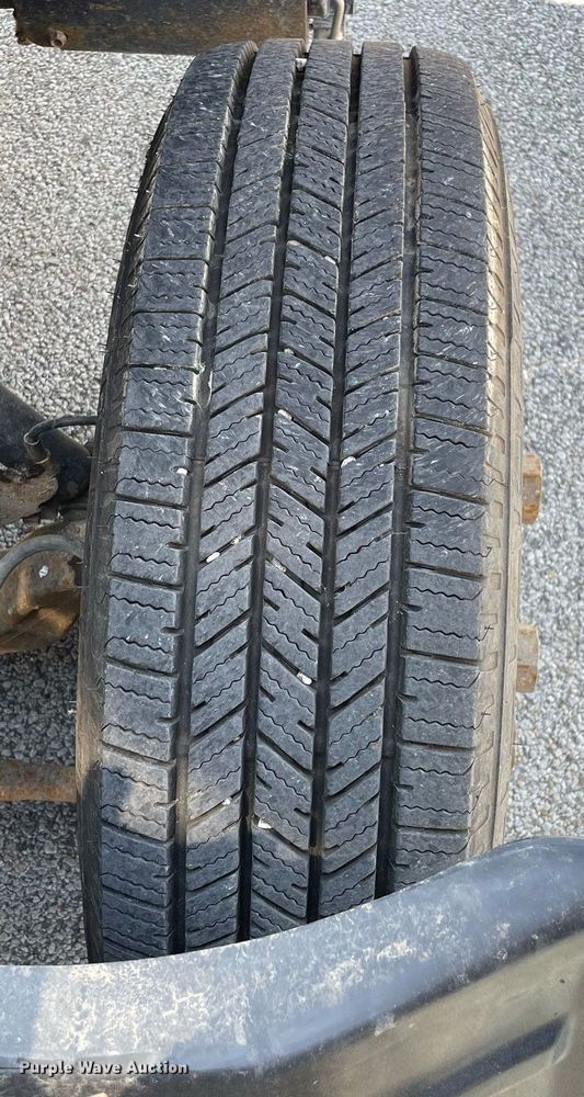 image for item LJ9785 2007 Isuzu NPR  dump flatbed truck