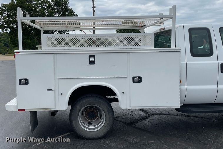 image for item LJ9787 2014 Ford F350 Super Duty XL  SuperCab utility bed pickup truck