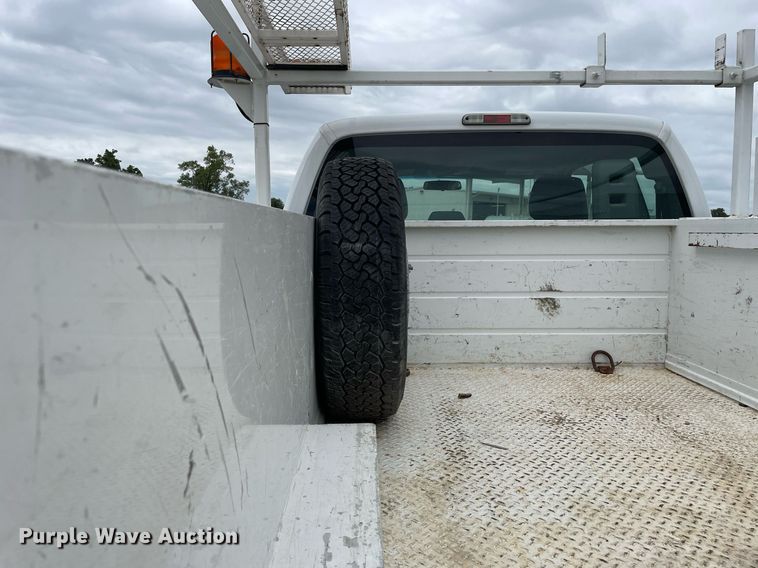 image for item LJ9787 2014 Ford F350 Super Duty XL  SuperCab utility bed pickup truck