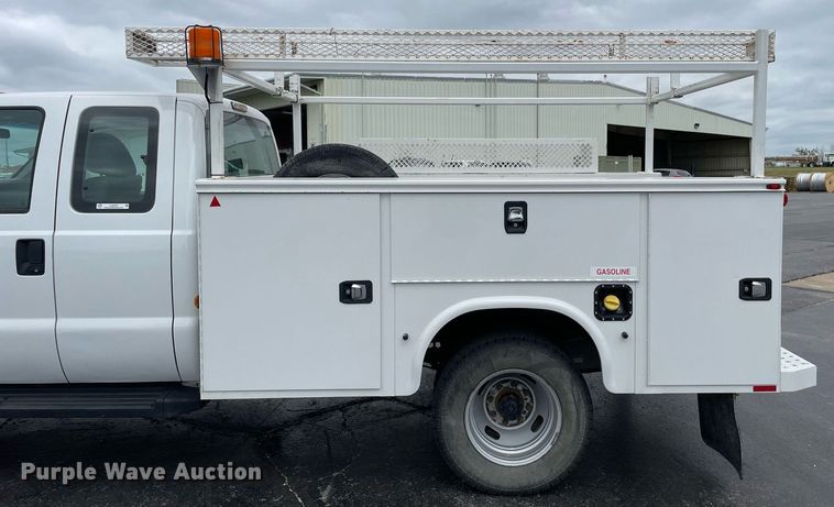 image for item LJ9787 2014 Ford F350 Super Duty XL  SuperCab utility bed pickup truck