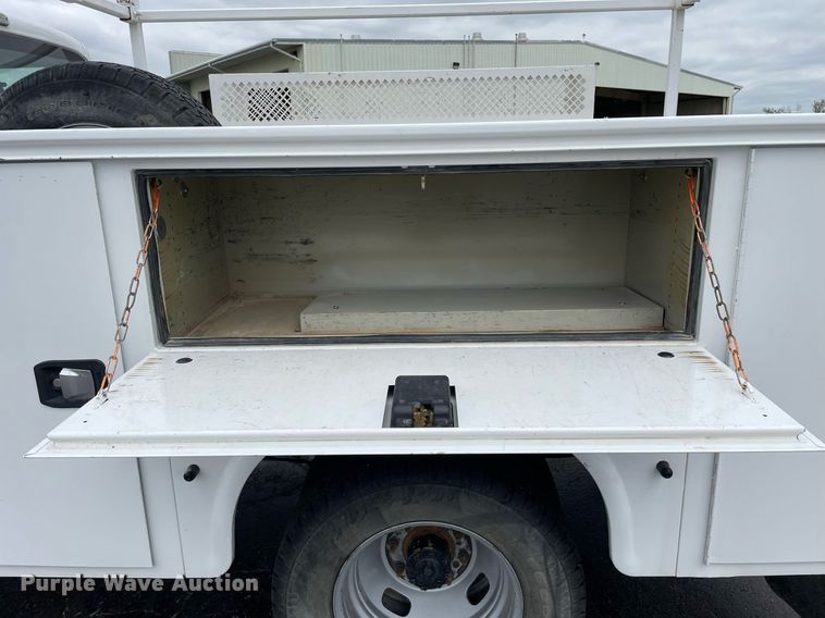 image for item LJ9787 2014 Ford F350 Super Duty XL  SuperCab utility bed pickup truck