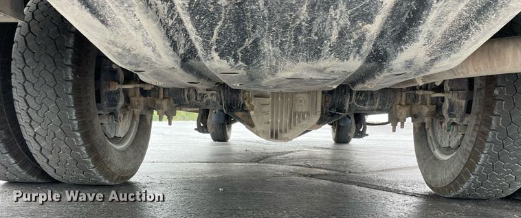 image for item LJ9787 2014 Ford F350 Super Duty XL  SuperCab utility bed pickup truck