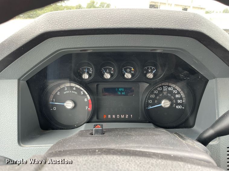 image for item LJ9787 2014 Ford F350 Super Duty XL  SuperCab utility bed pickup truck