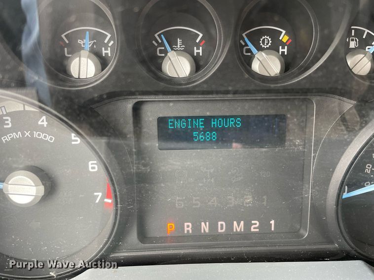 image for item LJ9787 2014 Ford F350 Super Duty XL  SuperCab utility bed pickup truck