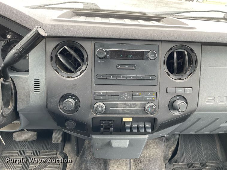 image for item LJ9787 2014 Ford F350 Super Duty XL  SuperCab utility bed pickup truck