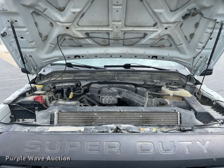 image for item LJ9787 2014 Ford F350 Super Duty XL  SuperCab utility bed pickup truck