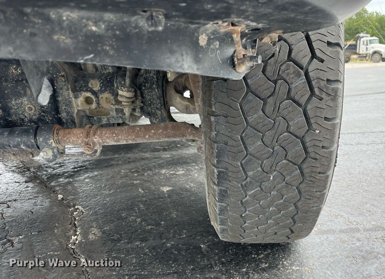 image for item LJ9787 2014 Ford F350 Super Duty XL  SuperCab utility bed pickup truck