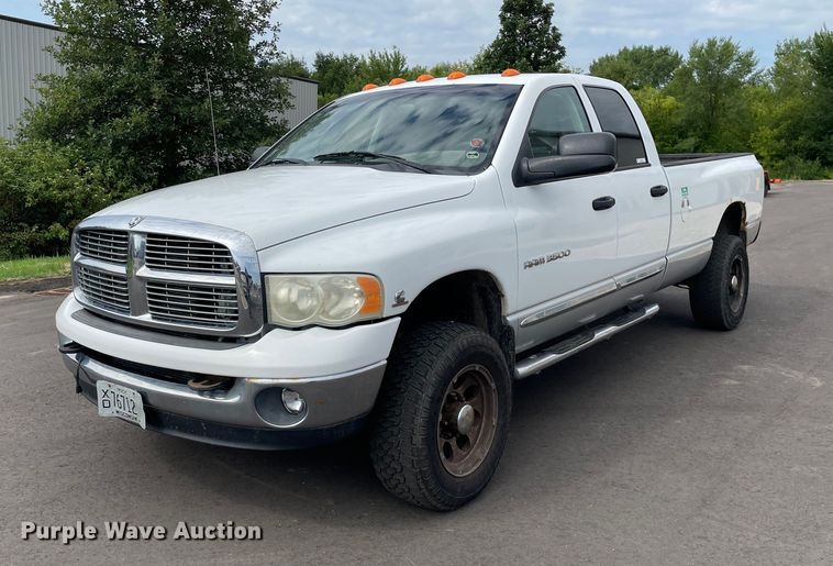 image for item LJ9788 2004 Dodge Ram 3500HD Laramie  Quad Cab pickup truck