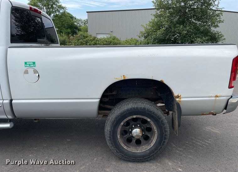image for item LJ9788 2004 Dodge Ram 3500HD Laramie  Quad Cab pickup truck