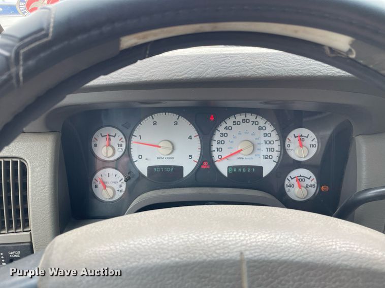 image for item LJ9788 2004 Dodge Ram 3500HD Laramie  Quad Cab pickup truck